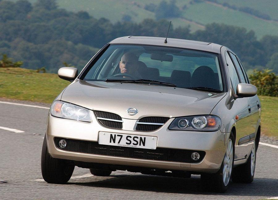  Nissan Almera 5-Door 2003 года  (UK) (фото 4 из 4)